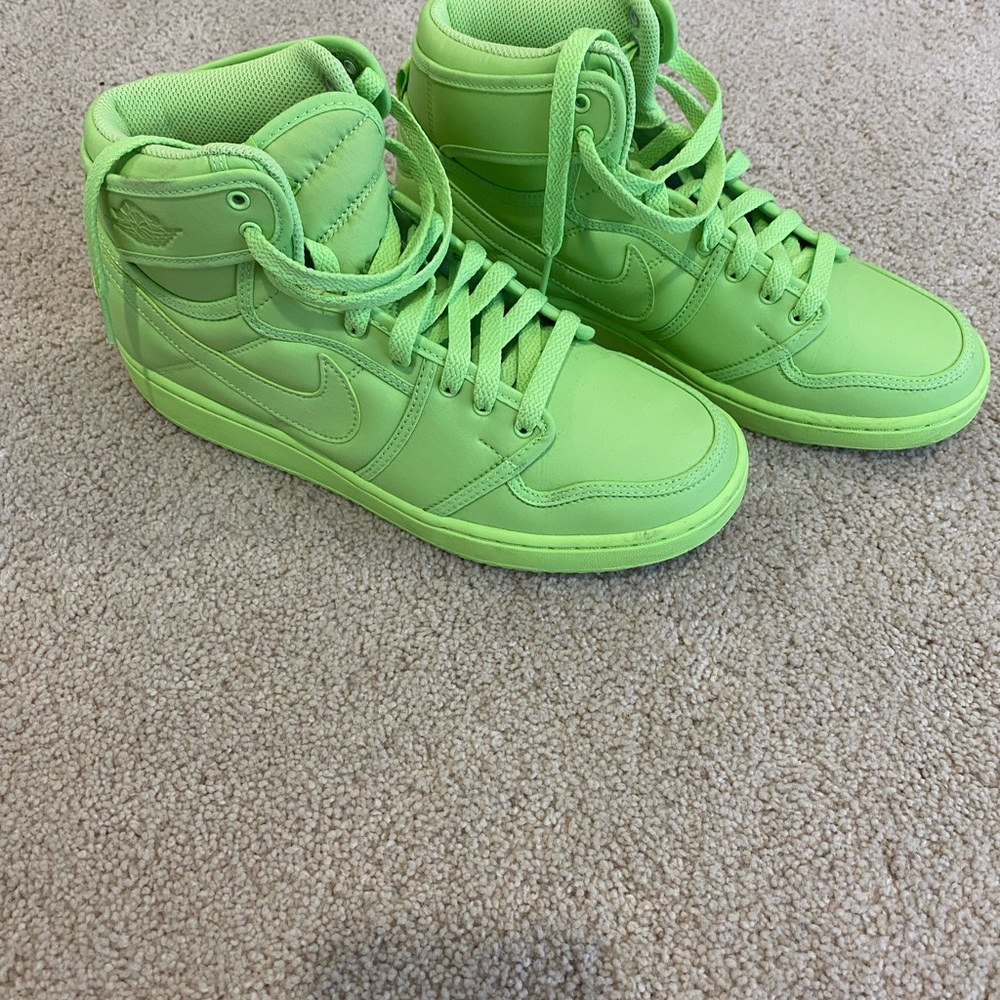 Neon greenish yellow Jordan’s!